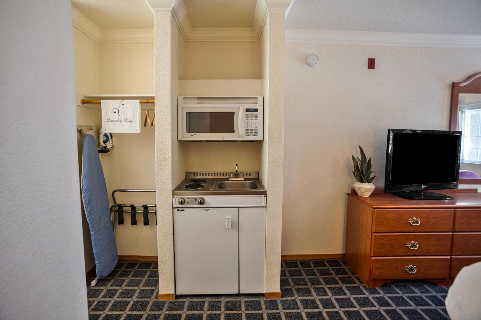 Creekside Inn & Suites Willits Zewnętrze zdjęcie